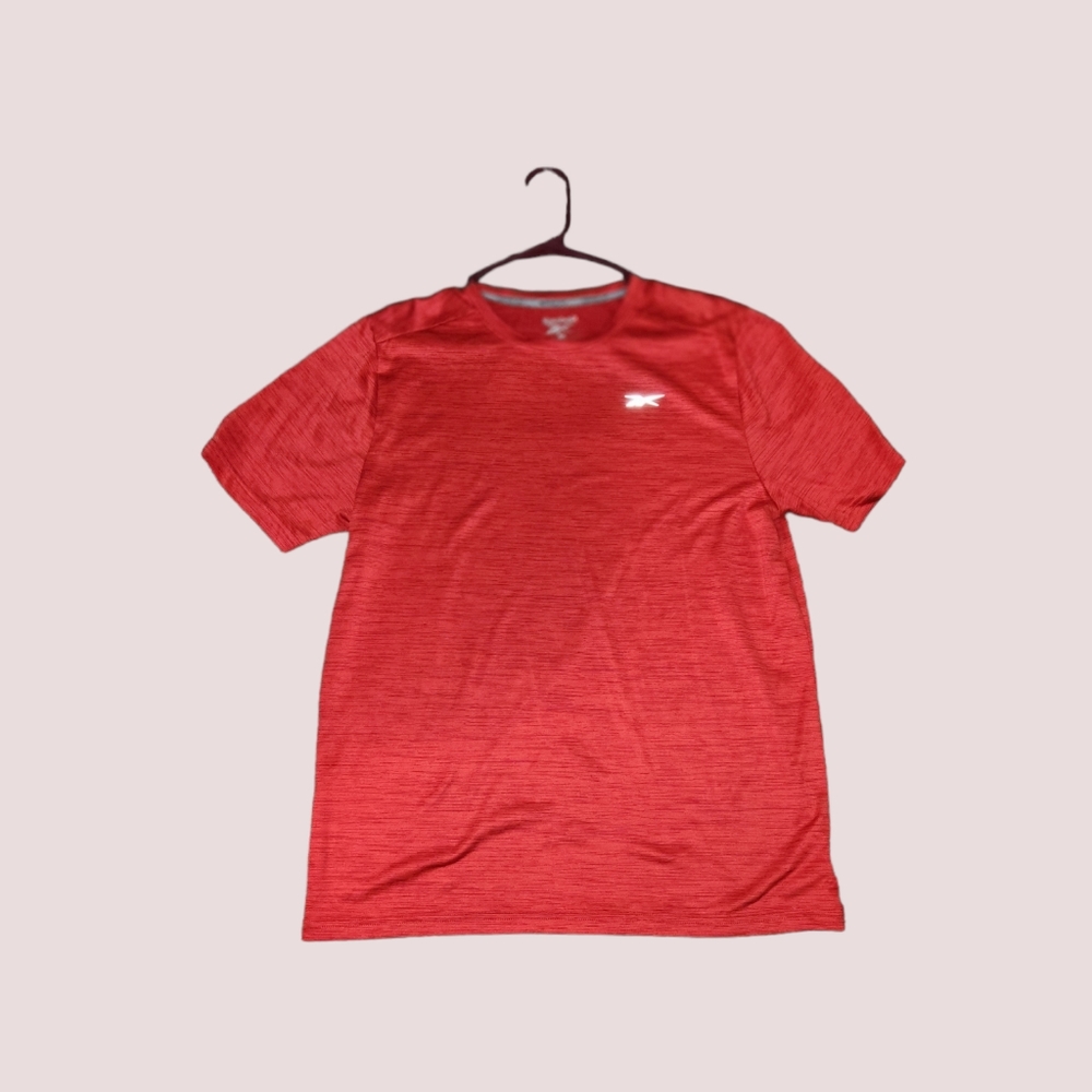 Reebok Red Medium T-shirt